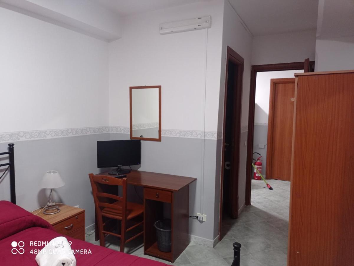 נאפולי Hotel Alloggio Del Conte מראה חיצוני תמונה