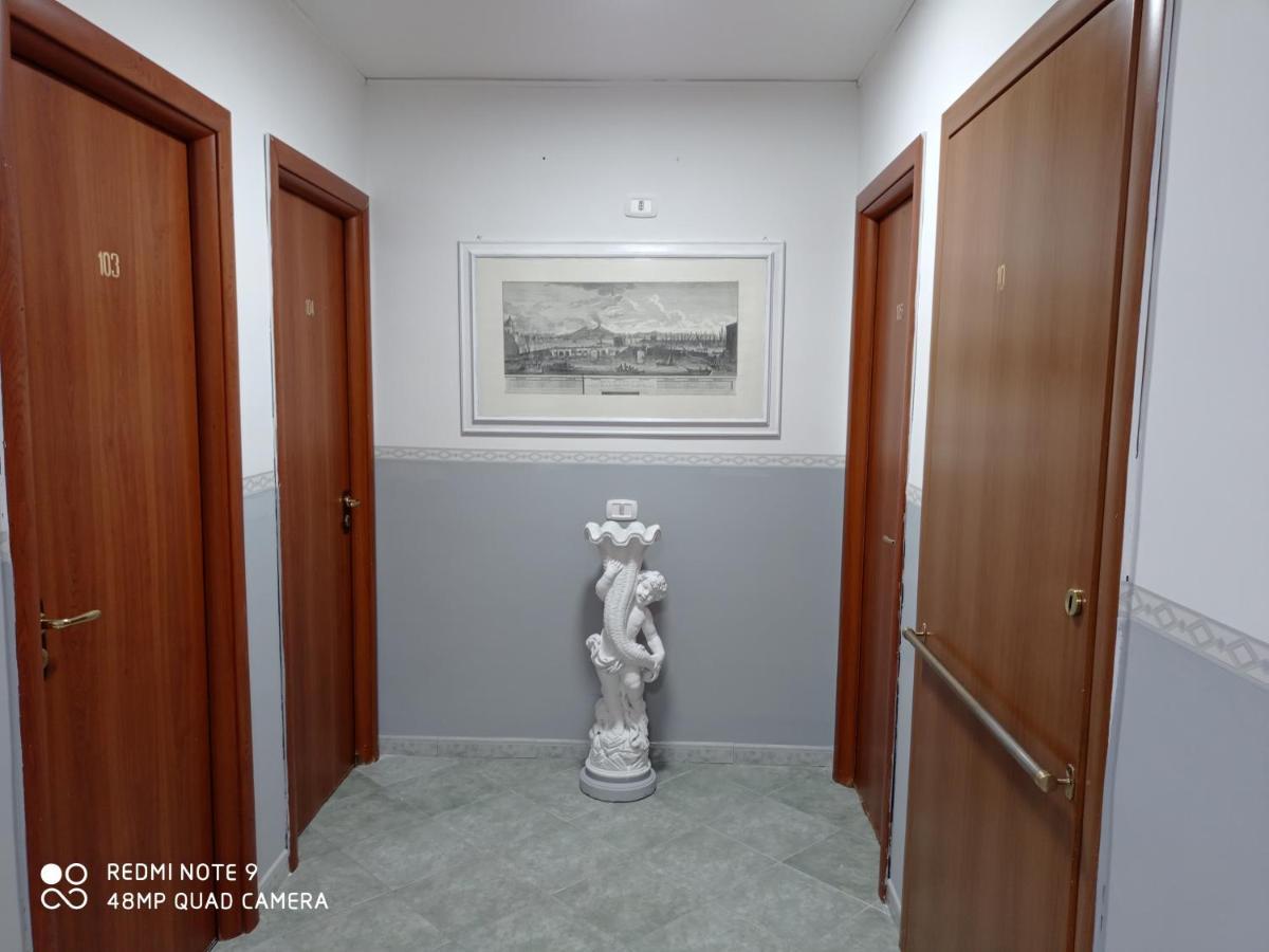 נאפולי Hotel Alloggio Del Conte מראה חיצוני תמונה