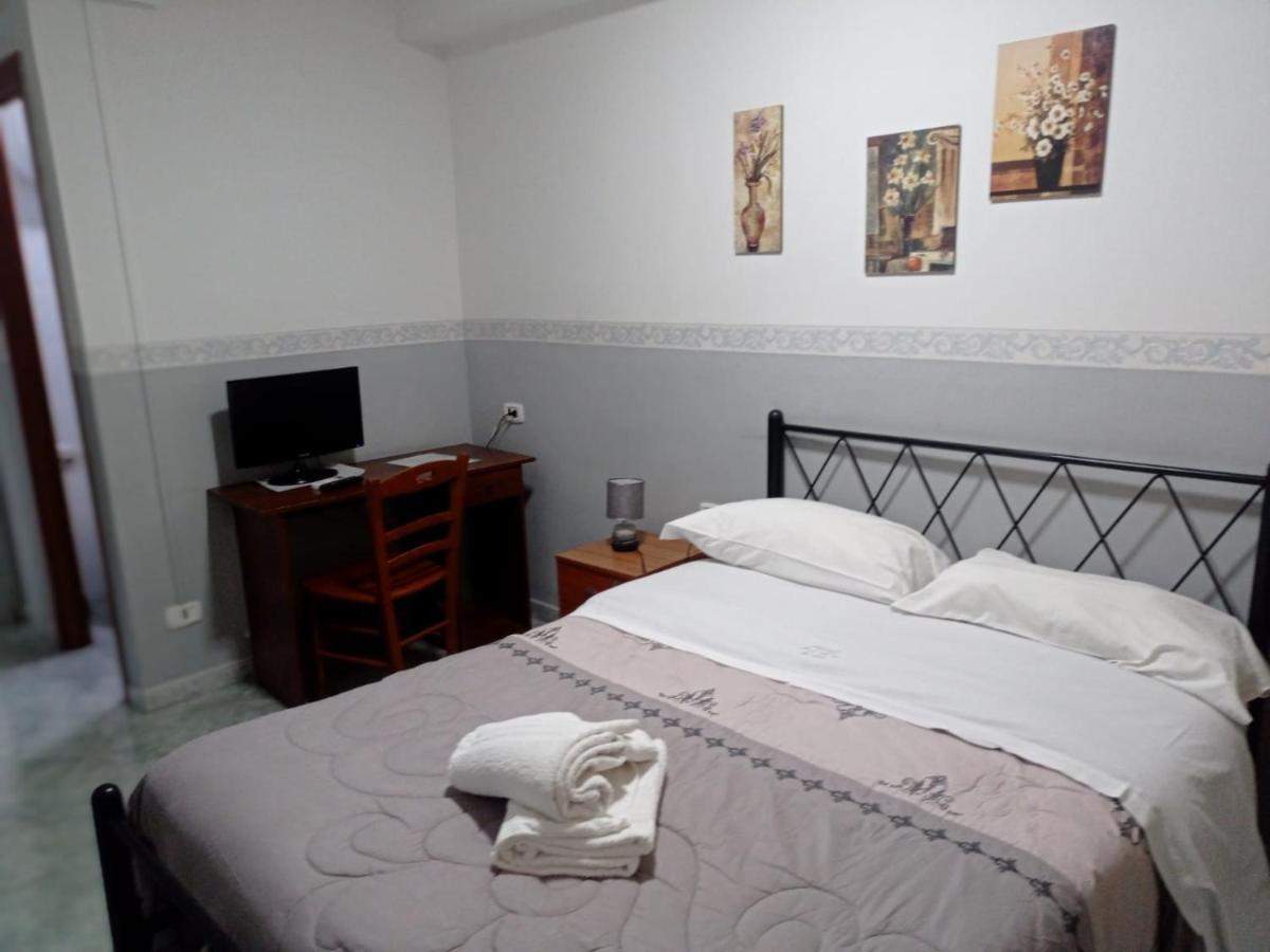 נאפולי Hotel Alloggio Del Conte מראה חיצוני תמונה