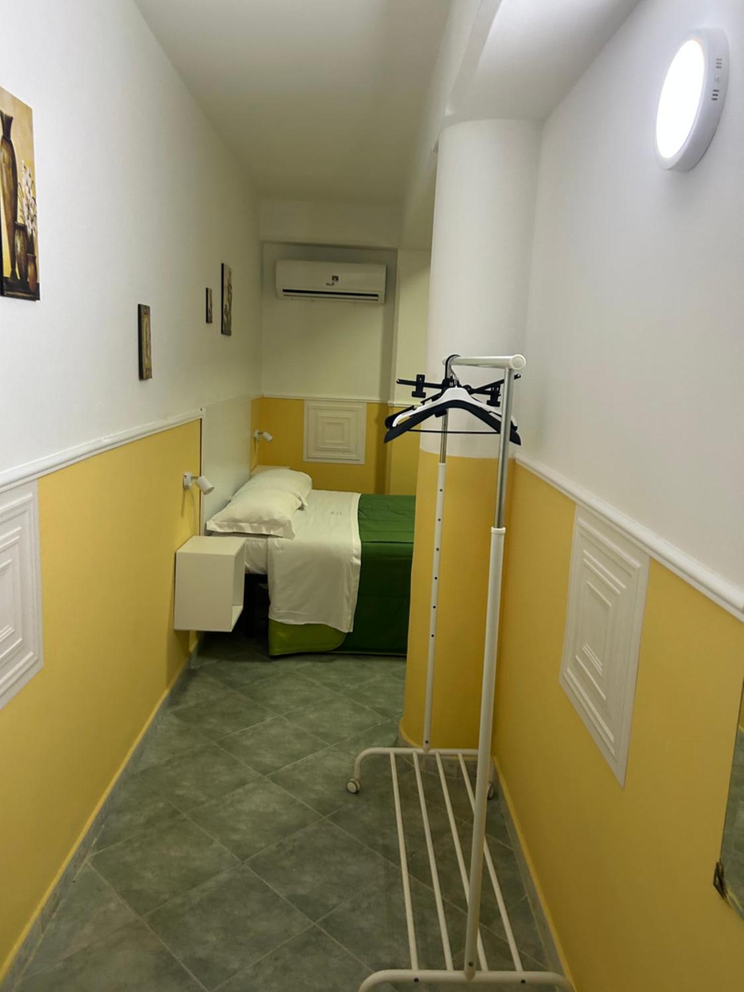נאפולי Hotel Alloggio Del Conte מראה חיצוני תמונה